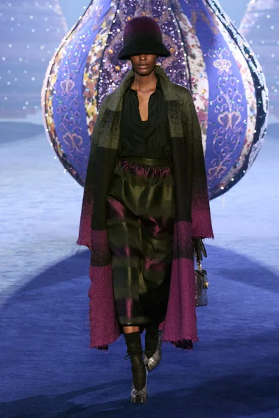 Look 45